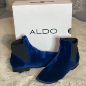 ROYAL BLUE NYDIA ALDO BOOTS/ woman sz9us